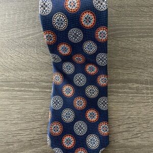 Cremieux Men's Tie 100% Silk Blue Medallion Geo   66X 3.75 X Long